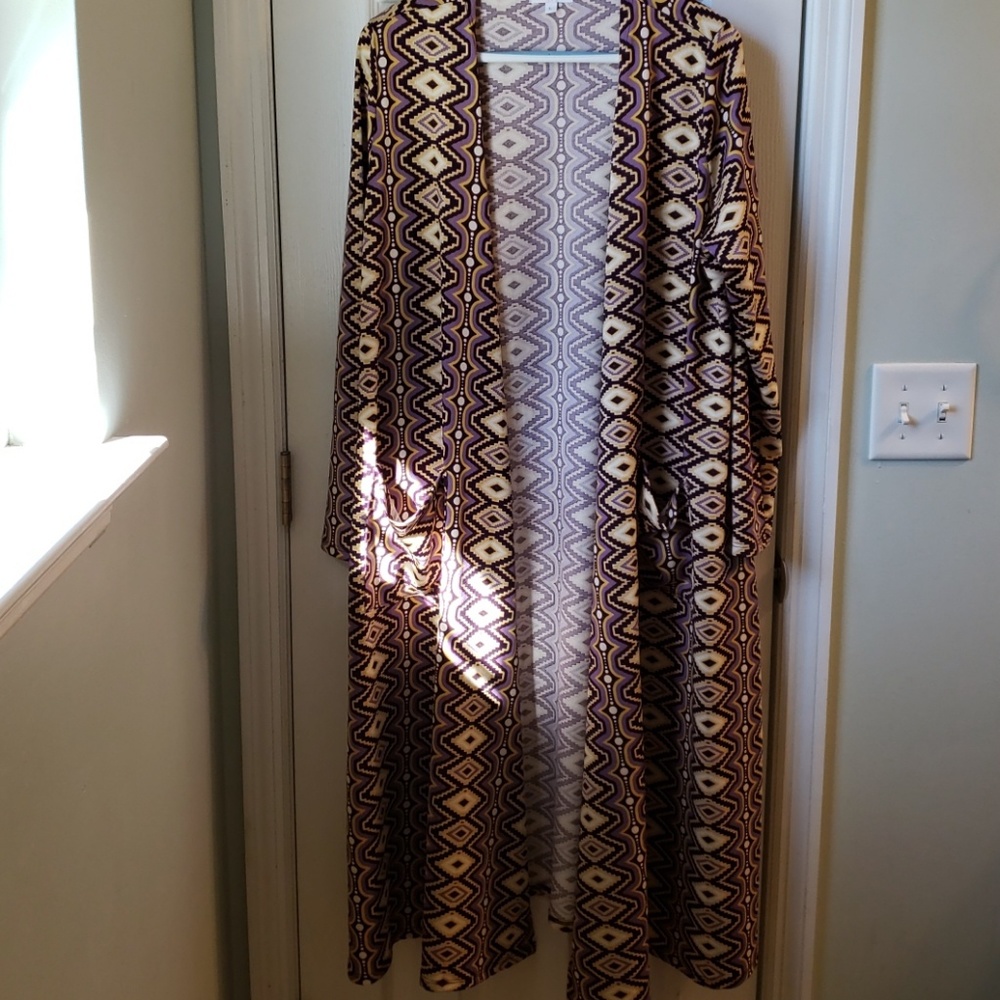 Lularoe L Sarah sweater
